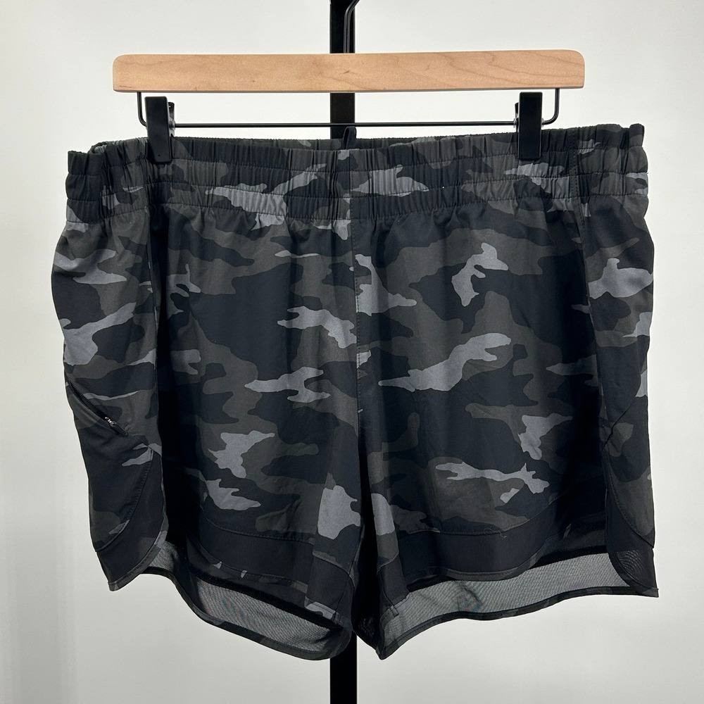 Athleta Printed Mesh Racer Run Mid Rise 4" Shorts Camo XL Gym Workout
